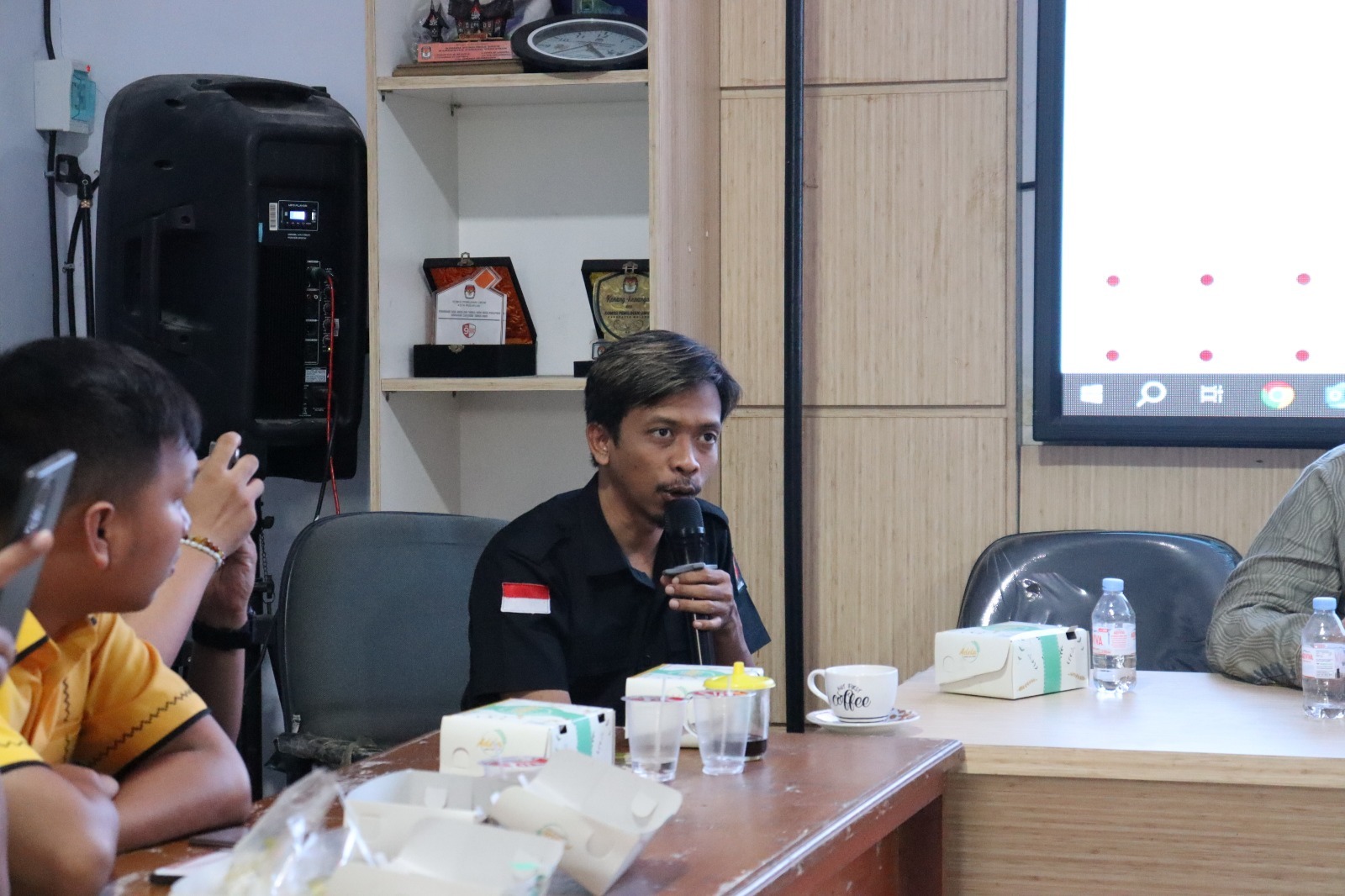 Ari Setiawan di KPU Agustus 2025